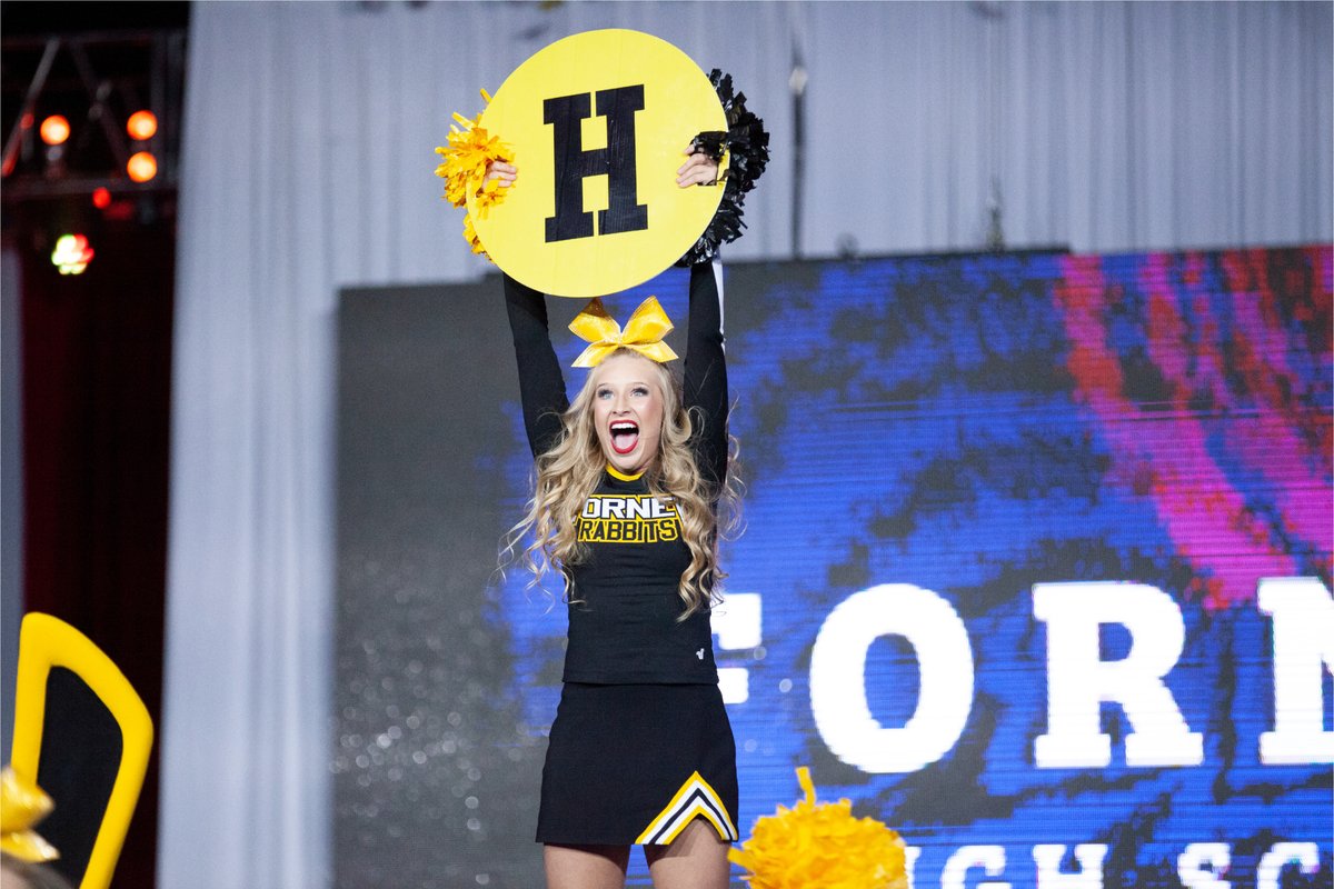 𝙃𝘌𝘠 fans - time to crown our December Virtual Champions! 👑 Head to #VarsityTV for our virtual awards ceremony. bit.ly/NCADecemberVir…