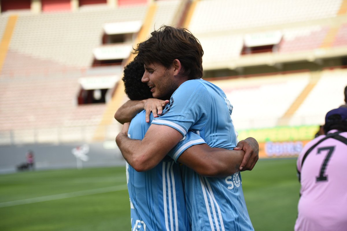 ClubSCristal's tweet photo. ¡SOMOS CAMPEONES OTRA VEZ...!

⭐ 20

Con alegría, con lágrimas en los ojos. ¡SOMOS CAMPEONES! 🏆

@LigaFutProf 

#FuerzaCristal
#SomosFamilia
#AlientaDesdeCasa https://t.co/MGLPFDv6ZO