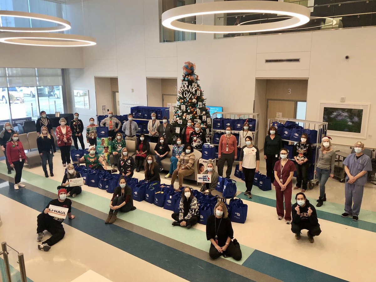 giftgivingback's tweet photo. The healthcare heroes @Jo_Brant Lab and DI departments accumulated 172 bags of food, diapers, formula and feminine products for our #BurlON Help Us Feed Kids: Holiday Food Drive - more than ONE TON (2,241.5 lbs) of donated items for our six beneficiaries! THANK YOU! ❤️ https://t.co/SU4m6hequo