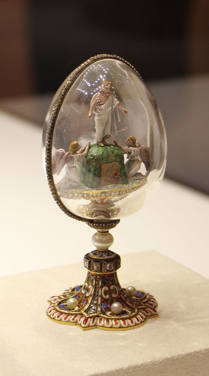The egg depicts Jesus rising from his tomb, and it is the only Fabergé egg to explicitly reference the Easter story. Long considered a Fabergé egg, and recognised as such by leading Fabergé experts, it does not bear an inventory number.