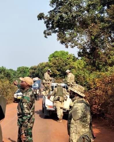 Photos of Russian private military contractors near Bangui who have reportedly been sent to CAR ahead of the presidential elections next week and a renewed offensive by militants near the capitol. 31/ https://t.me/doklad_razvedki/5166 https://t.me/doklad_razvedki/5197