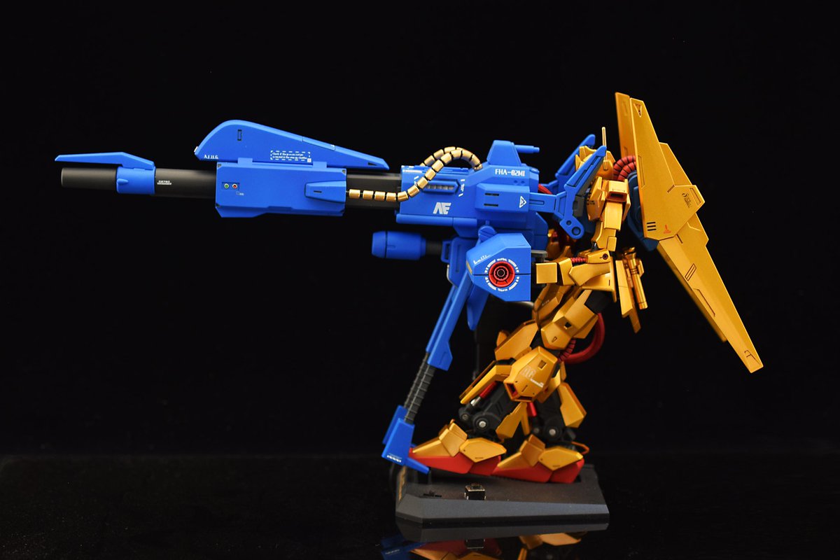 チキン ユウ En Twitter Hgrevive百式 Amp メガバズーカランチャー完成ですわー 当たらない いや ガザcキラーでお馴染みの メガバズーカランチャーを電飾です 百式も綺麗に金ピカに出来たので満足 以下続きますー T Co Bwxiromhba Twitter