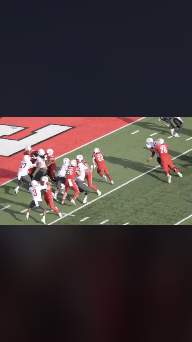 Parting of the Red Sea.... give them boys the credit they deserve!! #OBlock
@Moala676 
<a href="/B_Daniels71/">Braeden Daniels</a> 
<a href="/keatonbills/">Keaton Bills</a> 
@LaumeaSataoa 
<a href="/jarenkump68/">Jaren Kump</a>