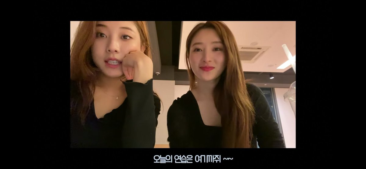 UK_InSomnia's tweet photo. Seungyeon also posted a behind the scenes video of her special clip with Sua 😊 check it out!

#SUA #Dreamcatcher #SEUNGYEON #CLC #CLCATCHER 

https://t.co/AG31qVSP03 https://t.co/DN1QSpnAOg