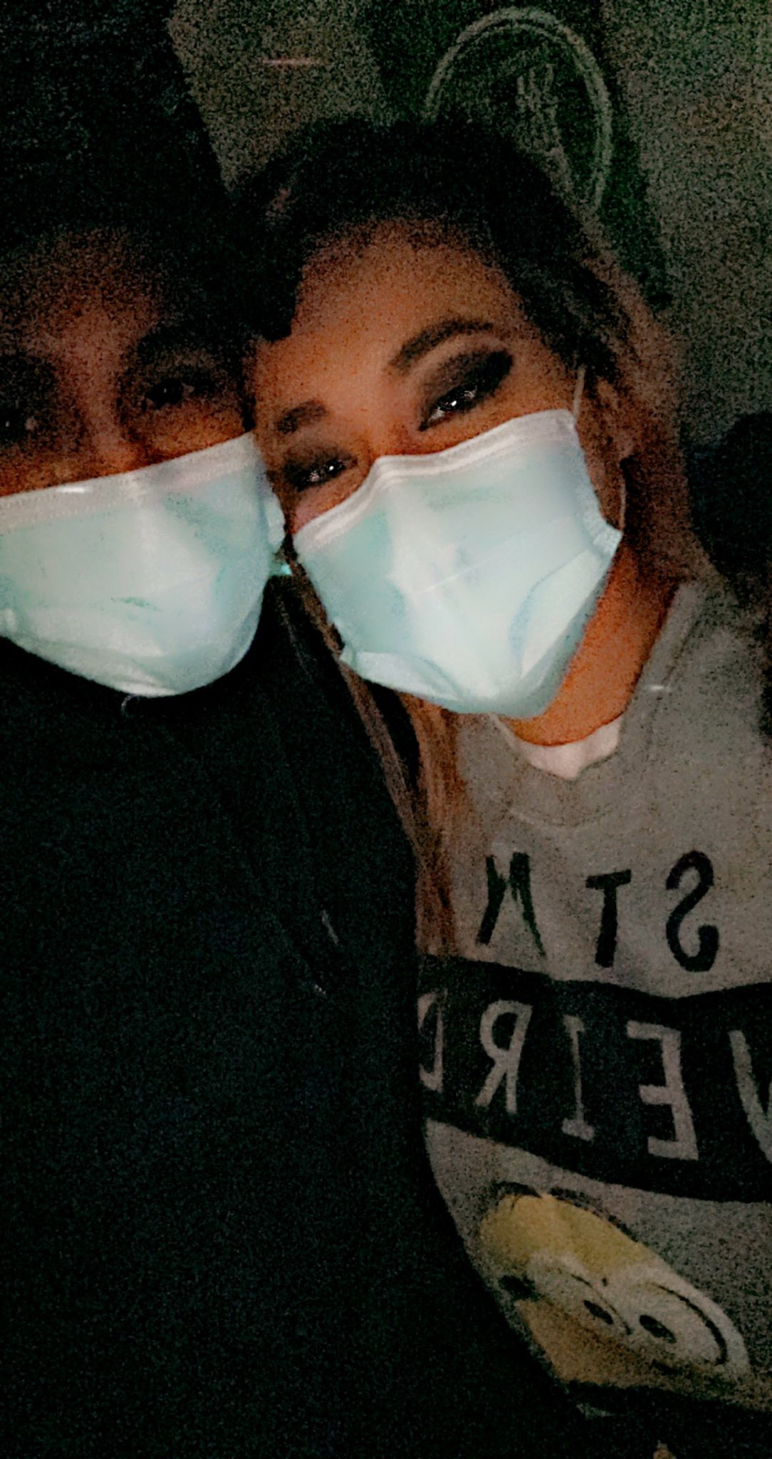 1 pic. river walk with my honey bun💛 https://t.co/GPdkKrBueD