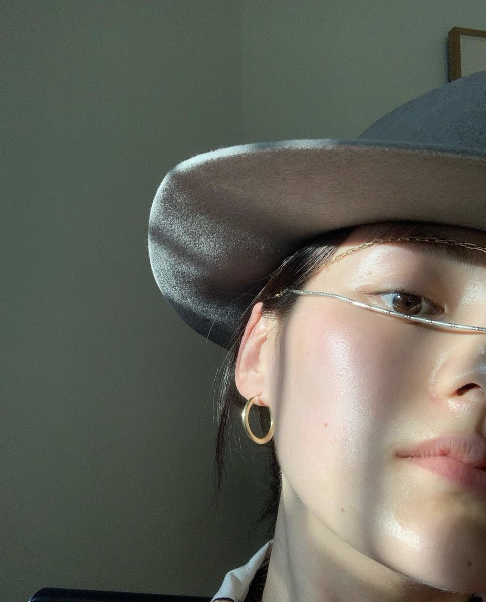 seoulcuteclub's tweet image. ทำไมเค้าเท่ขนาดนี้ เป็นselfieที่ดีมากกกกก 🥺🧤🍎