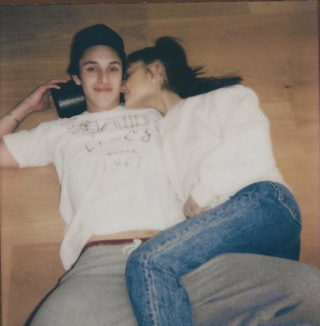 PUSSYFORYA's tweet photo. @ArianaGrande true love exists and you have found it <3 https://t.co/SWQDtsKTHf
