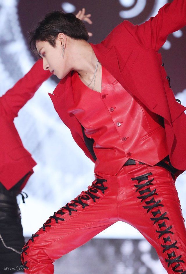 lol I'll let yall take it from here haha anyways monsta x trendsetters