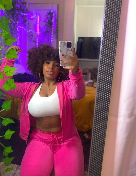 💕🙄💕 https://t.co/4XY4m76cJo