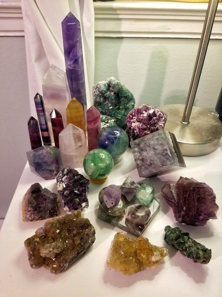 DoubleAEarrings's tweet photo. @emiliehardnock fluorite 😳 i have so many it's getting a little ridiculous (for some reason my camera eats the color quality, they're almost all more vivid in person) https://t.co/ZAiVIMImV5
