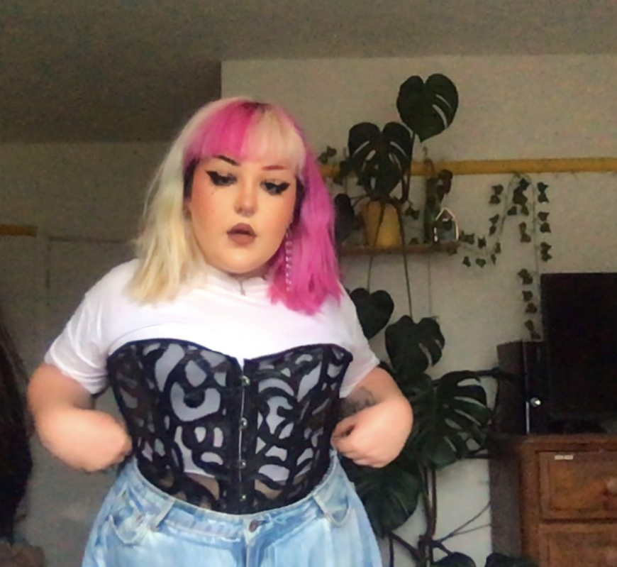 hisgossamer's tweet photo. Hi im transgender and 18 trying to tackle nhs wait times by going privately, if youre willing to help or feeling generous paypal in bio &amp; gofundme in pinned tweet. please RT for exposure <3 if you want my art in return for ur donation DM me !! thank you https://t.co/DTApfMHhLc