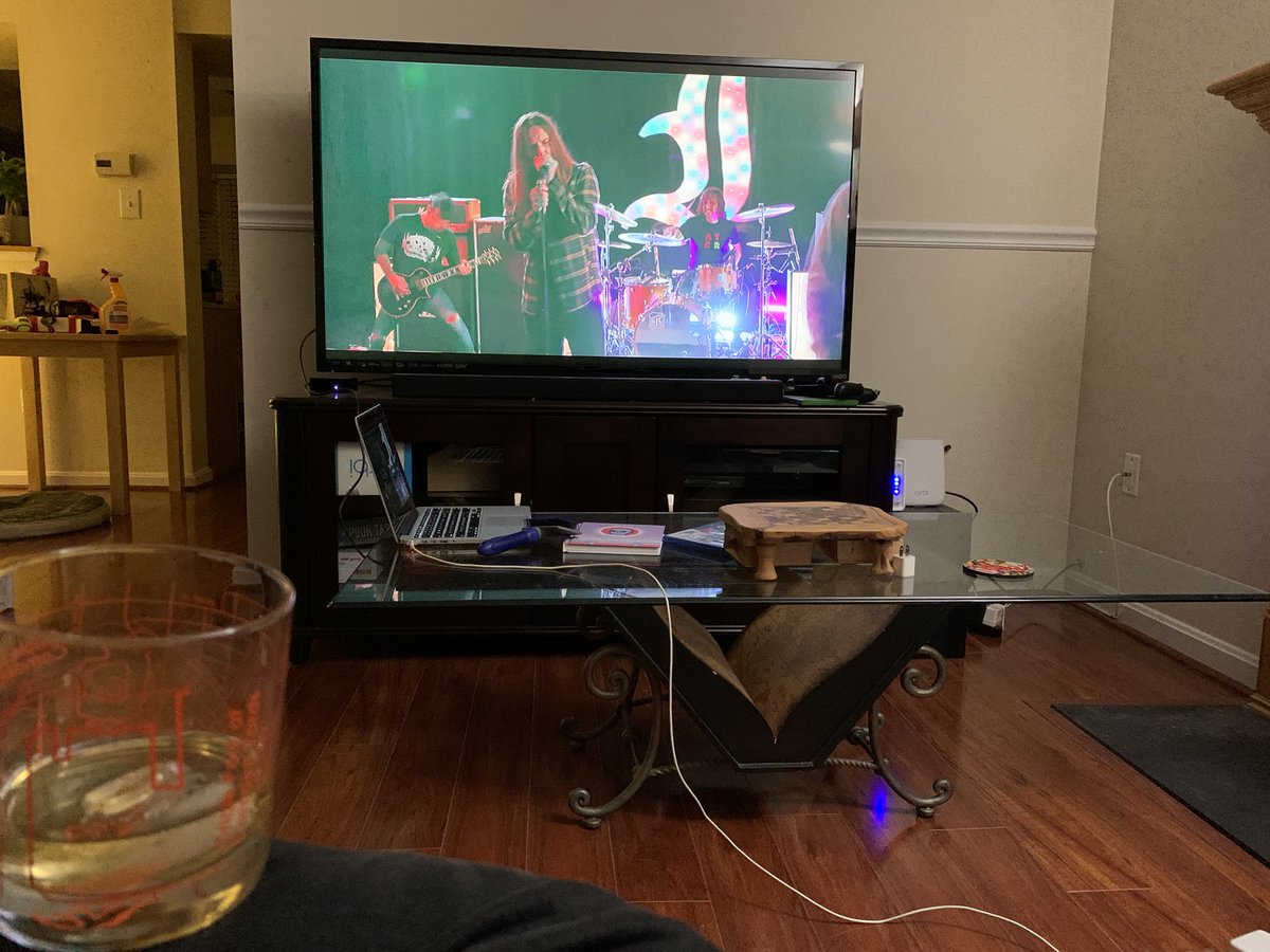 Real_Ice_Berg's tweet photo. Damnit I love this band so much. #TIDathon https://t.co/QZDGiu4ul1
