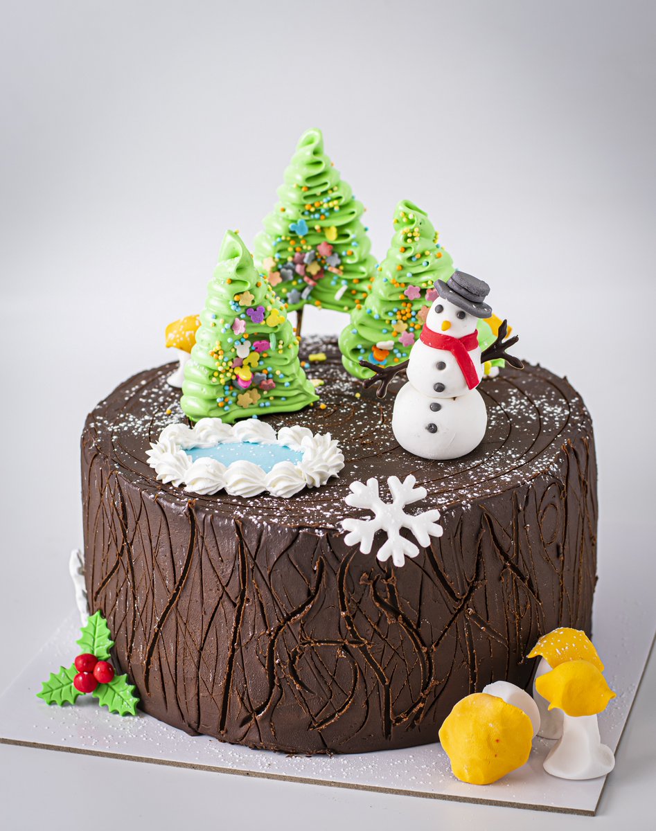 It's Christmas week and we hope you are preparing a safe celebration at home. Order this Chocolate Christmas cake to spice up your dinner table! *MNT 60,000 / 1 KG *Order 24 hours in advance To order, please contact us: 7702-9999