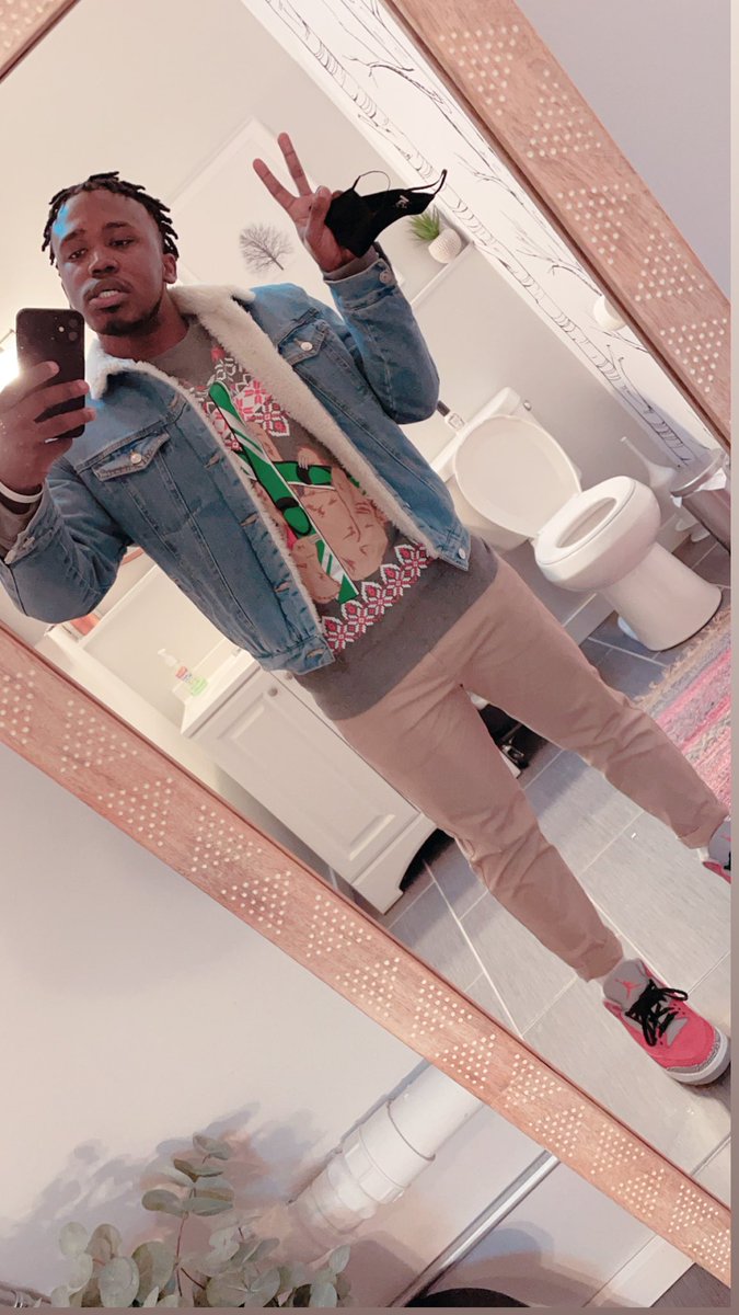 KenjrickWatson's tweet photo. Weekend fits 🍋❤️ https://t.co/JLKlKbR7zr