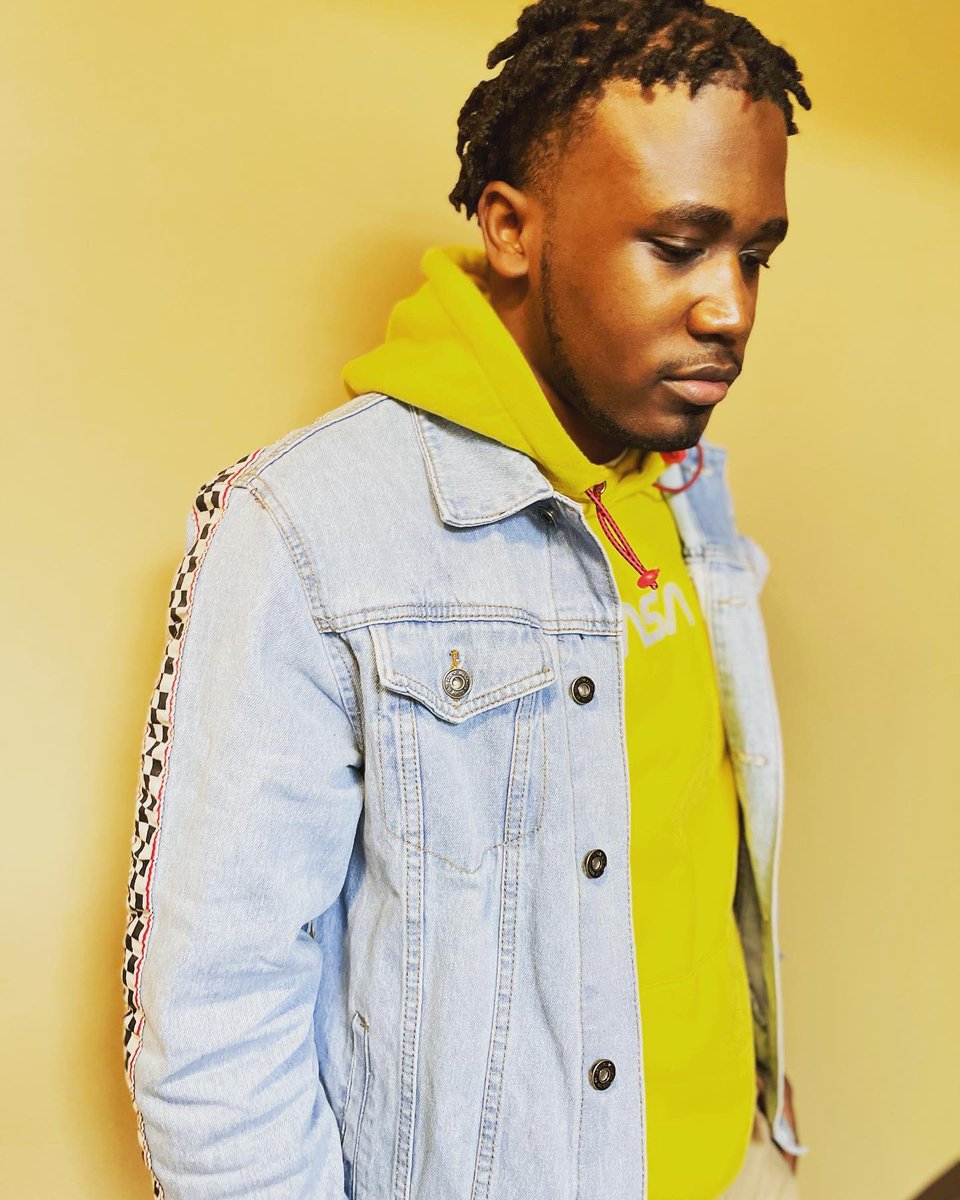 KenjrickWatson's tweet photo. Weekend fits 🍋❤️ https://t.co/JLKlKbR7zr