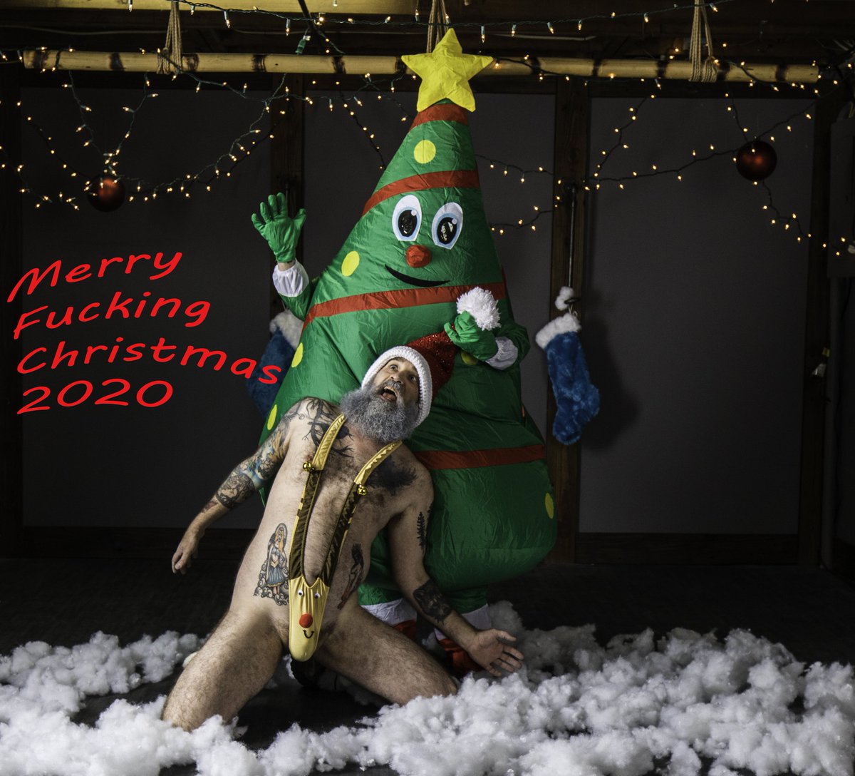 _ShutterVert_'s tweet image. From @cldy1 and I , happy fucking Christmas y&apos;all.