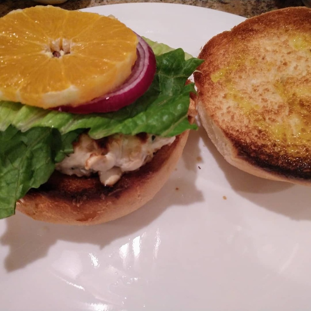 WeekendCook's tweet photo. Swordfish Burgers with Lemon, Garlic and parsley

Recipe from @rachaelray #30minutemeals #sandwich #homecooking #delicious #foodie #foodpics #yum #nomnom https://t.co/j856jtCjOK https://t.co/GbBF5vlDc4