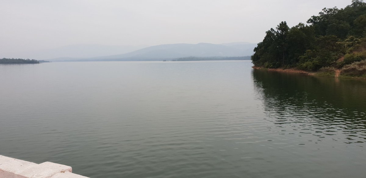 I dnt knw abt other states bt odiyas go for picnic(Banabhoji) at various picnic spots of odisha during New Year. I live at such a place which has various waterfalls, pre historic-caves, dams which r ideal picnic spots n every year I hear mishaps happening at these places.1/n