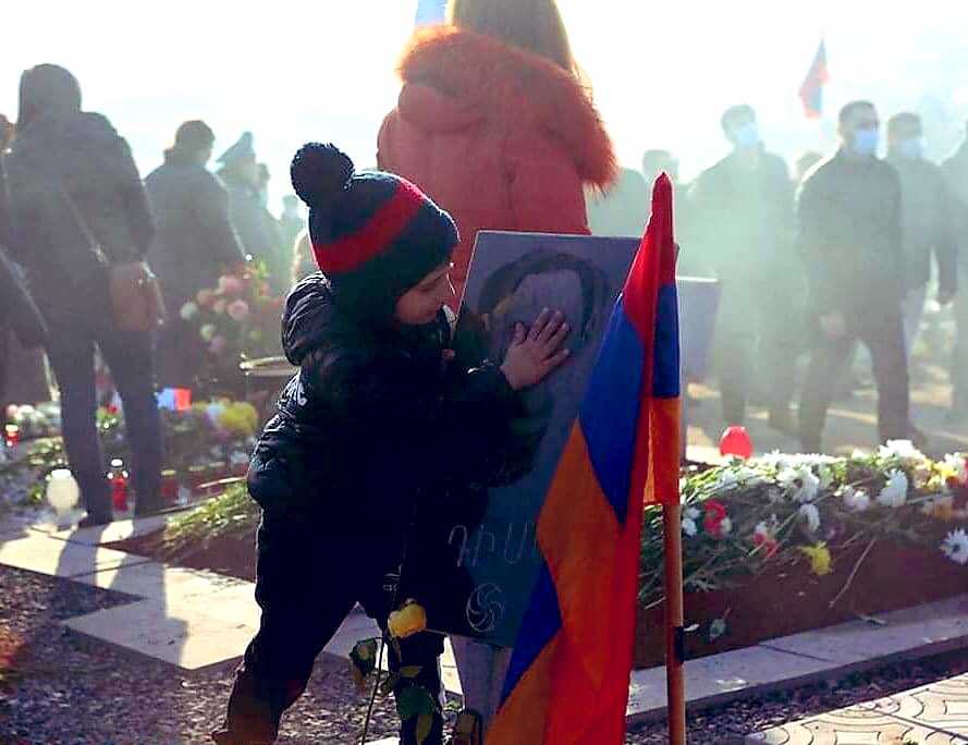ANZHELA_YAN's tweet photo. Christmas canceled in #Armenian and #Artsakh. Life is stopped for us.
”Thank you” for your silence World ❗️ https://t.co/NDqPh01Jwt