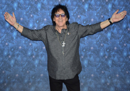 Gigi made a beautiful video for me with some friends. Watching this video I concluded that I have a wonderful life with all of you!
I am blessed to have you in my life.
Thank you all...❤️❤️❤️

Check out the video at petercriss.net

God bless ...

Peter