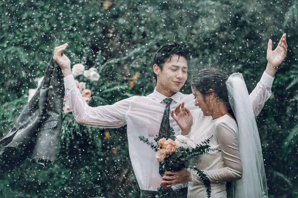 Prinfanclub's tweet photo. เป็นซีนฝนตกที่ยังตราตรึงใจ ... ทุกคนยังคิดถึงเหมือนเดิมนะคะพี่อาทิตย์ 🌤 #ตราบฟ้ามีตะวัน

Cr Twiiter พี่แอ้ม คนดีคนเดิม 
#หมากปริญ #เก้าสุภัสสรา #prinfanclub https://t.co/zc8DdPHnnE