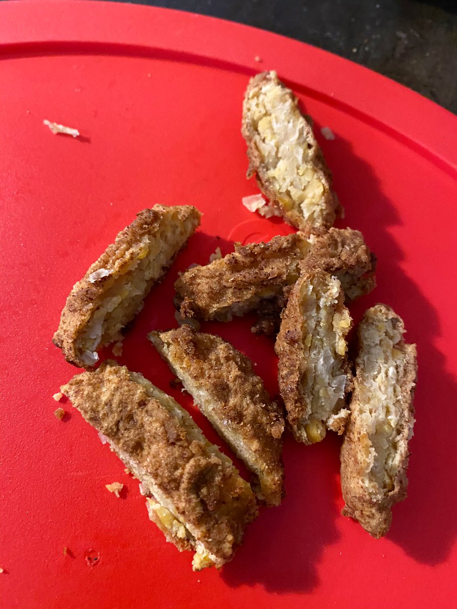I made a thing today and it turned out great. Chickpea Nuggets 😁