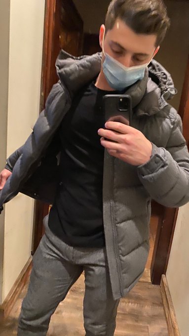 Just some pics. Night night https://t.co/UdMliYsLNY