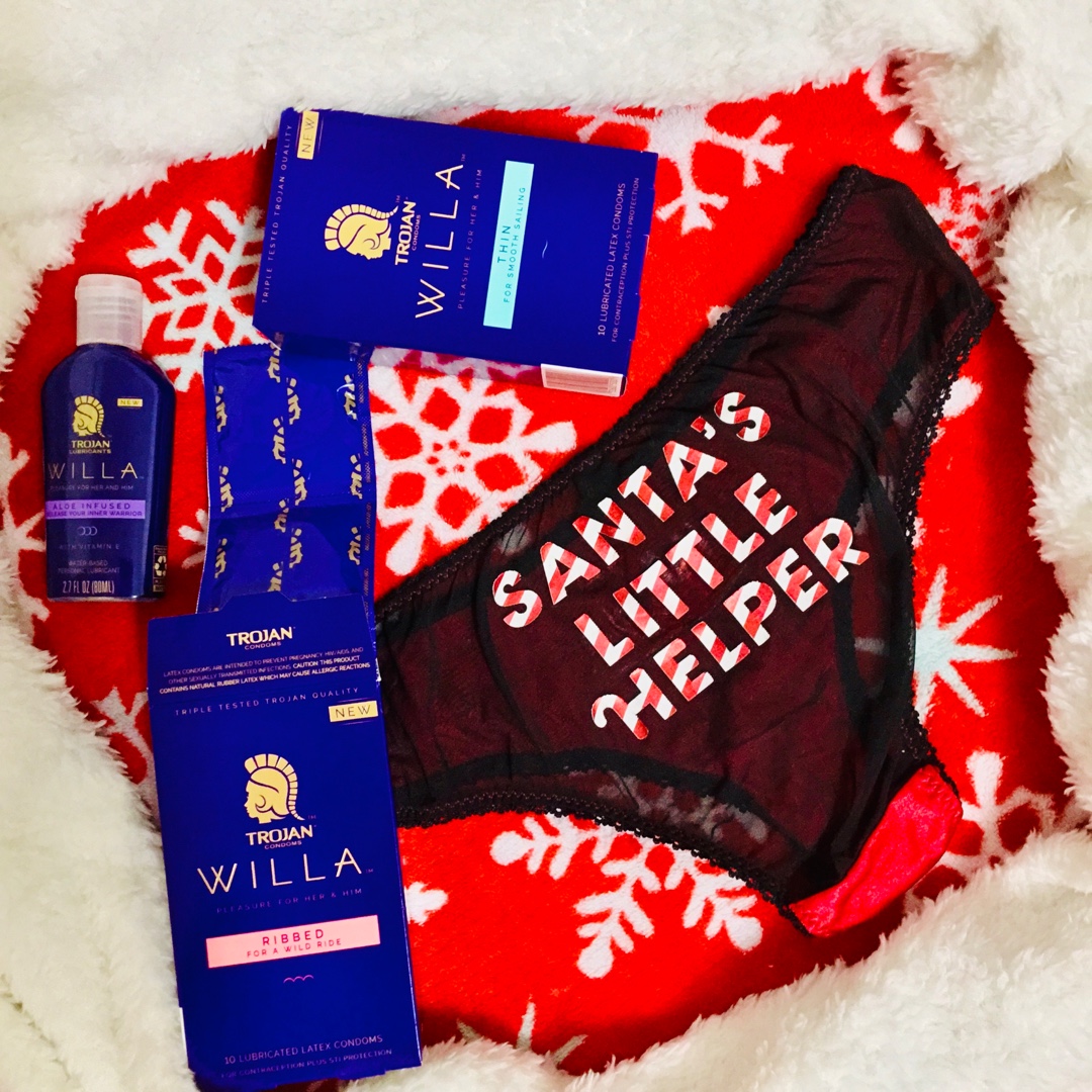 Christie_Xie's tweet photo. Merry Christmas! ๐ #WillaCollection #complimentary @TrojanBrandCondoms @Influenster https://t.co/1zoxT9lKI7
