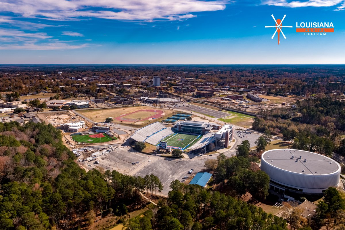 lahelicam's tweet photo. Louisiana Tech University Athletics - 12/18/20
#louisianatechuniversity #louisianatechsoftball #latechsports #latechsoftball #wearelatech #everloyalbe #ruston #louisiana #softball #college #Bulldogs #techbulldogs #latechfootball #joeailletstadium #thomasassemblycenter https://t.co/tbaXidFclb