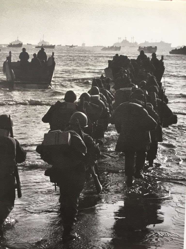 General MacArthur ordered evacuation of all MILITARY personnel/equipment from Port-refugees considered a security riskBut Hungnam leadership-Col Forney, Dr Hyun, Gen Almond, Adm Doyle-worked tirelessly to ensure all refugees in port were able to escape N Korea #Timeless8/16