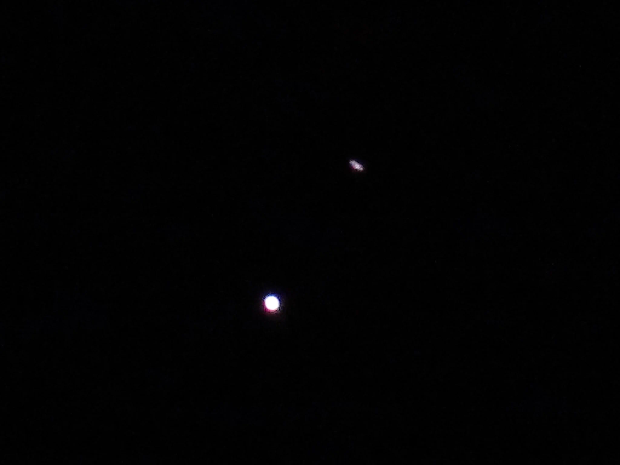 木星と土星が超大接近？一生に一度級の激レアな状況なのでぜひ夜空を見てみて！