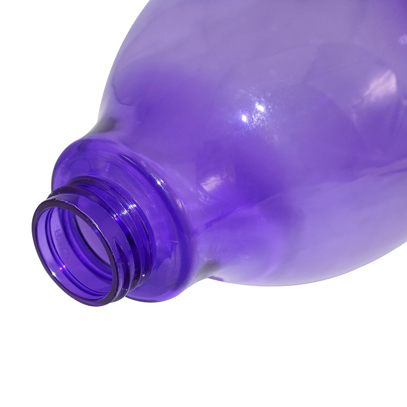 Makerhuang1's tweet photo. Guangzhou Maker Cosmetic Packaging Material Co., LTD: Always let change happens on shampoo bottle plastic! #shampoobottleplastic #petplasticbottleshampoo https://t.co/NKT0RDcCF5