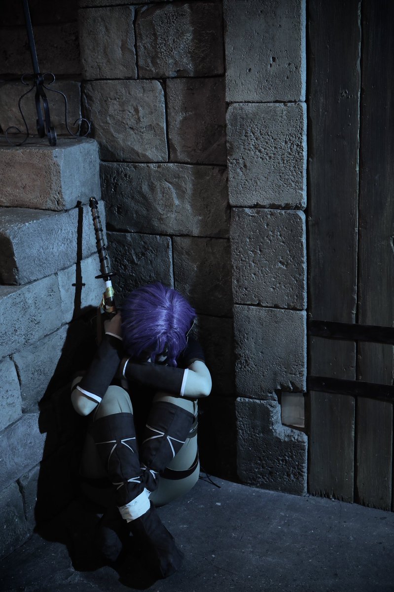 ジン オーバーロード コスプレ ブレイン アングラウス 撮影 トトロさん Fate Nana1 1 2枚目はいきってる時 3枚目は心が折れちゃった時のブレイン 人類としてはブレインも 弱くはないんだけどね