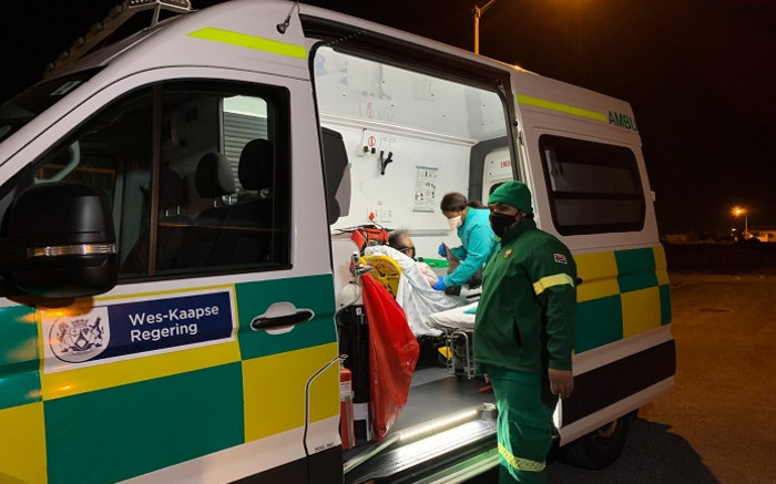 WC paramedics face threat of attacks as they save lives amid COVD-19 second wave | @kaylynnpalm dlvr.it/Rp3WR9