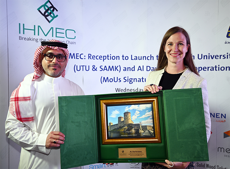 IHMEC project awarded Deputy Head of Mission Ms. Tiina Parviainen for her contribution to the success of IHMEC project Saudi Market Entry. #indoorhygiene #infectionprevention #saudiarabia #CBresults