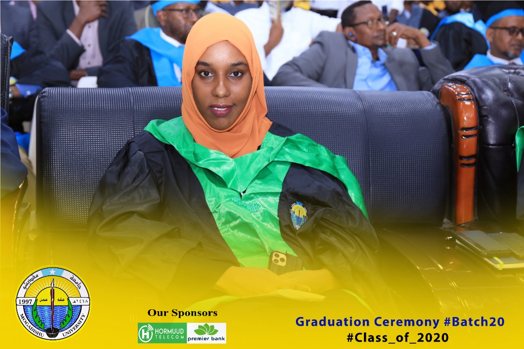 MogUniver's tweet image. Waxaa sharaf inoo ah in ay xafladda nagala soo qeybgashay Wasiiradda Haweenka iyo Arimaha Qoyska XFS, Marwo Xaniifa Maxamed Ibrahim. Xafladda qalinjabinta dufcada 20aad ee Jaamacadda Muqdisho.
#MU_CLASS_OF_2020
#BATCH20