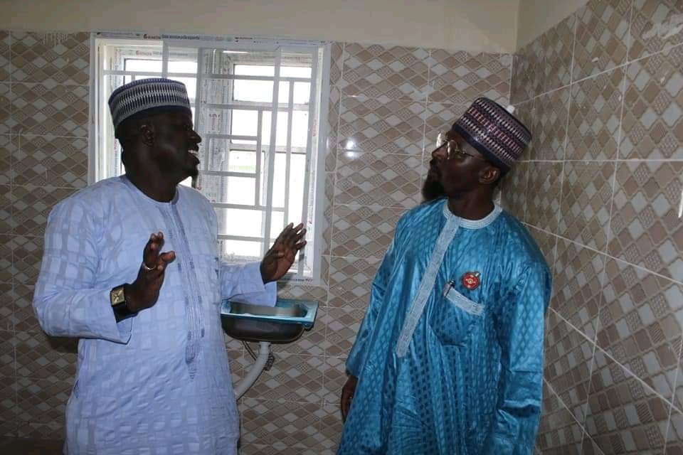 E.S <a href="/YSPHCMB/">Yobe SPHCMB</a>, SPM <a href="/SOMLPforR/">Saving1MillionLives</a> and Others Ebarked on a High Level Projects Supervision in Yobe North.