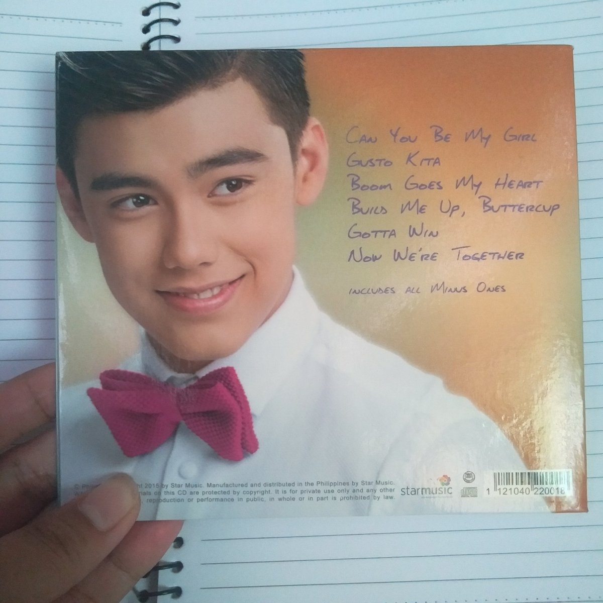 BaileyMayWorld_'s tweet photo. Finally meron na akong album ni baeeeeeeeee❤😭 naiiyak talagaaa ako sa saya ngayoon!! @baileymay Ilyyyyyyyyyy❤ #TeamBaileyMay #BaeleysPh https://t.co/A97r22sbMy