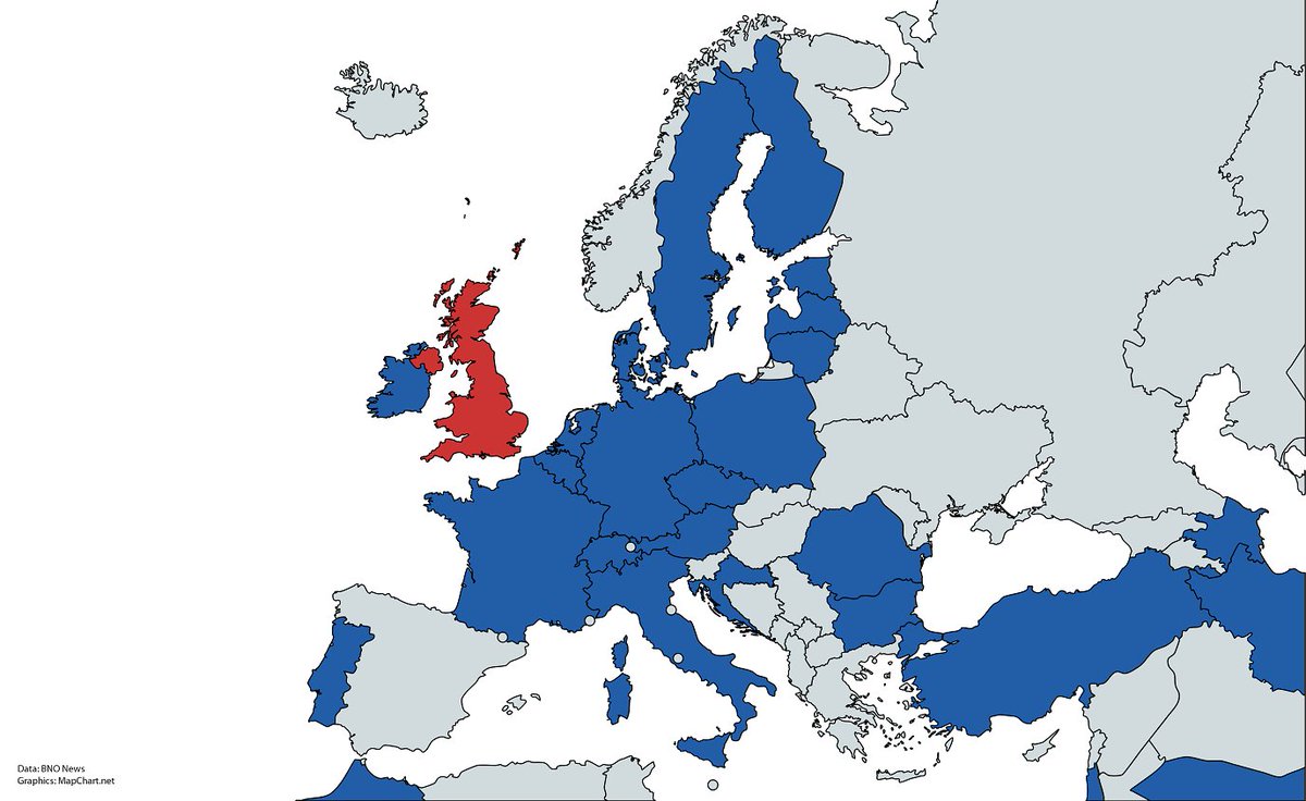 Identitaria's tweet photo. En azul los países que han tomado medidas por la nueva cepa. Restricciones vuelos etc con RU @DathosBD @doctorgaona @PabloFuente @LRsecreta @ccarballo50 @carmenporter_ https://t.co/eN3aIdn37l