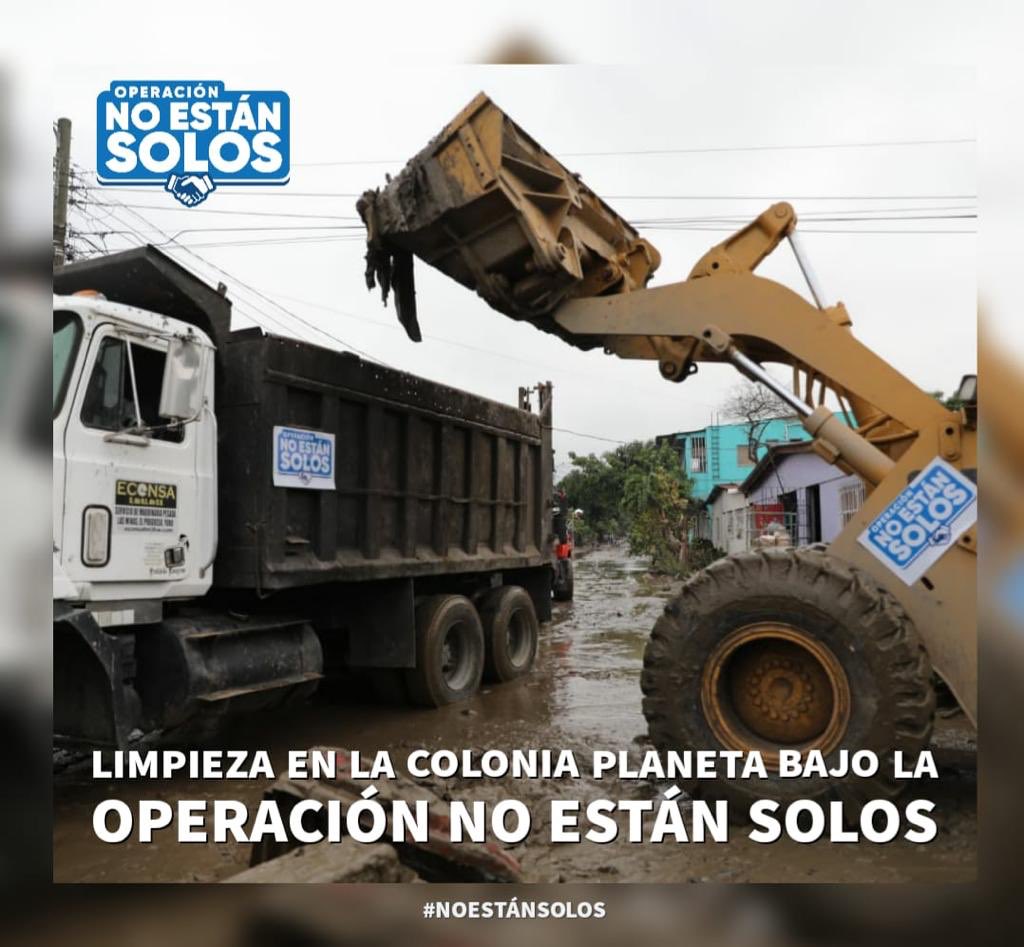 SENHnOficial's tweet photo. 📢Limpieza en la colonia planeta.

#OperacionNoEstanSolos #NoEstanSolos https://t.co/cAbY3U1JDv