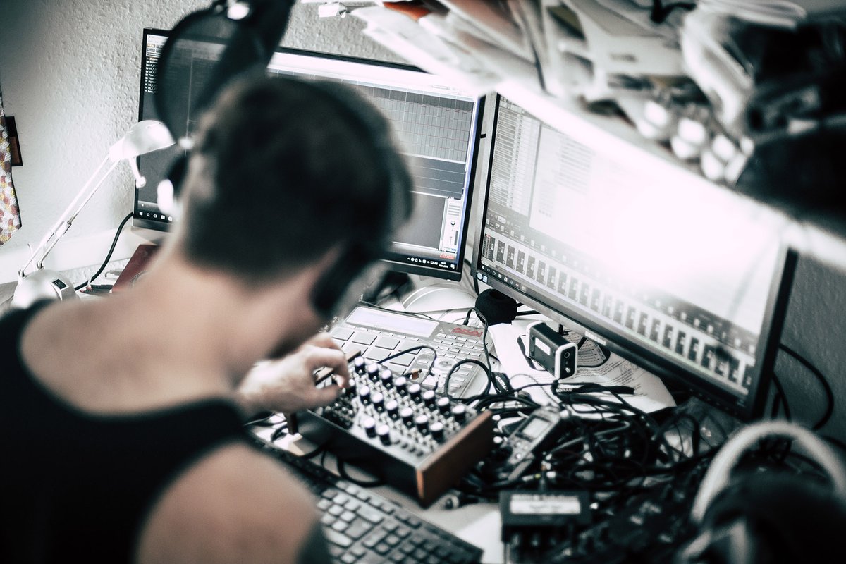 Sun Dec 27th 2020 @ 5 am UTC join me <a href="/RDTVF/">Mombasa Sugarmummies/Toyboys Dating</a> to celebrate X-Mas w/ these artists: @DiesAnEra <a href="/cracksinthereal/">CracksInTheReal</a> <a href="/Gim_Kordon/">Gim Kordon</a> <a href="/JacobsFall1/">Jacob's Fall</a> <a href="/LeftHandBlack3/">Left Hand Black</a> #diafrot #KingSinister #lucas_ab <a href="/MSangremusic/">MalaSangremusic</a> <a href="/REALITYSUITE/">REALITY SUITE</a> <a href="/SarahKingSings/">Sarah King</a> <a href="/scalpingmusic/">scalpingmusic</a> 

youtu.be/aPQrehyIfZM

<a href="/RDTVF/">Mombasa Sugarmummies/Toyboys Dating</a>