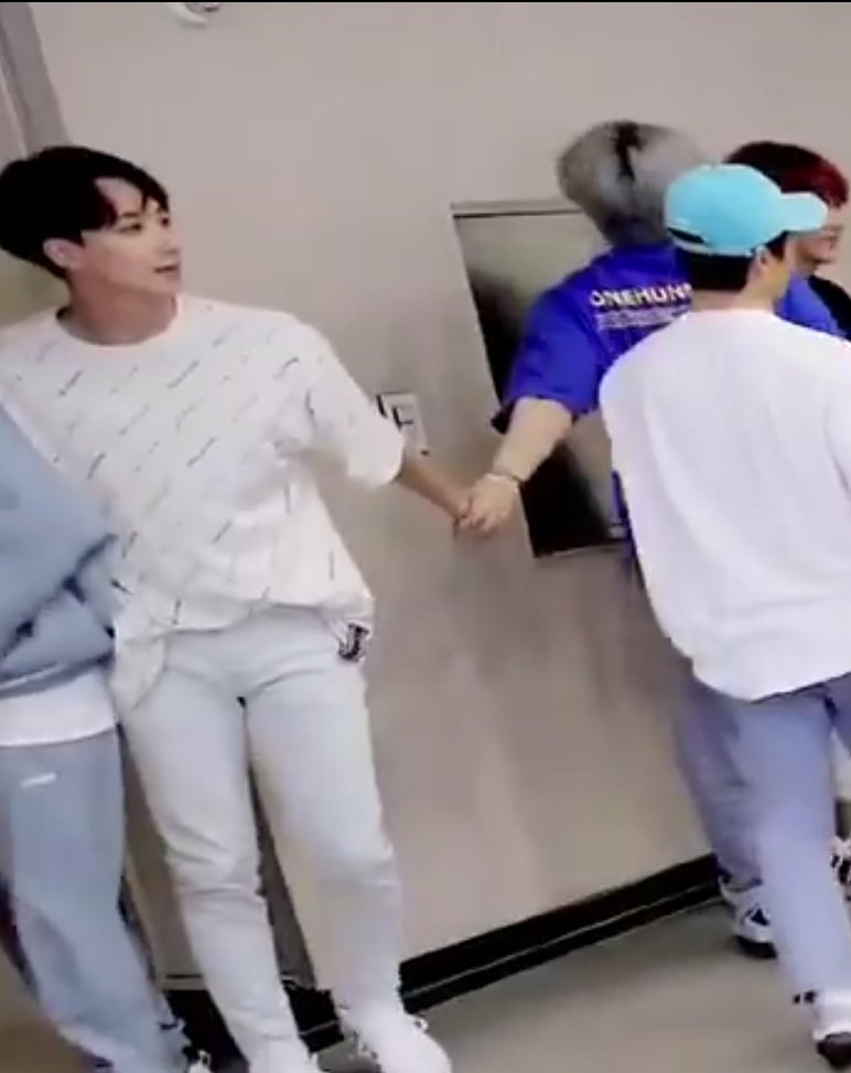 Remember when Jeonghan and S.Coups held hands like these during Left n Right era?  #에스쿱스  #정한  #jeongcheol [Let's Play Soccer Special - Spooky Coaching and My My Dance Practice - June 2020]