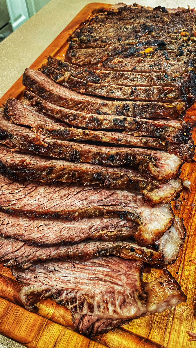 newedist's tweet photo. Happiness. Wise Sons’ brisket. #eatsomethingbook https://t.co/pKYQpfPq1V