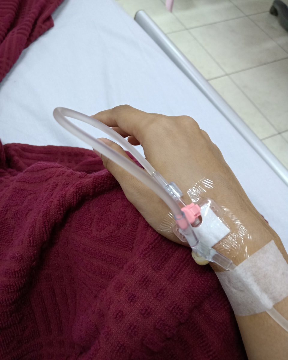 marefial's tweet photo. Qadarullah, hanya 3 bulan Allah menghendaki kamu ada di rahim umi ya sayang, gapapa kamu udh dipangkuan Allah lagi, doain umi abi supaya jika Allah hadirkan adik mu bisa menjaganya dengan baik. Kami calon anak baik, gak pernah kasih tanda apapun ke umi❤️ Allah lebih sayang kamu💞 https://t.co/jUo0IE1j27