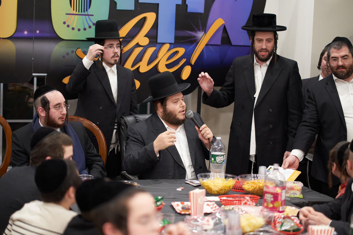 It was a celebration to the full extend! The <a href="/YiddishNachas/">Yiddish Nachas</a> Chanukah &amp; Album Release Event, was just the right occasion to celebrate yet another amazing year full of gratitude to Hashem Yisborach!

It was an incredible night packed with gifts, stories &amp; musical activities!