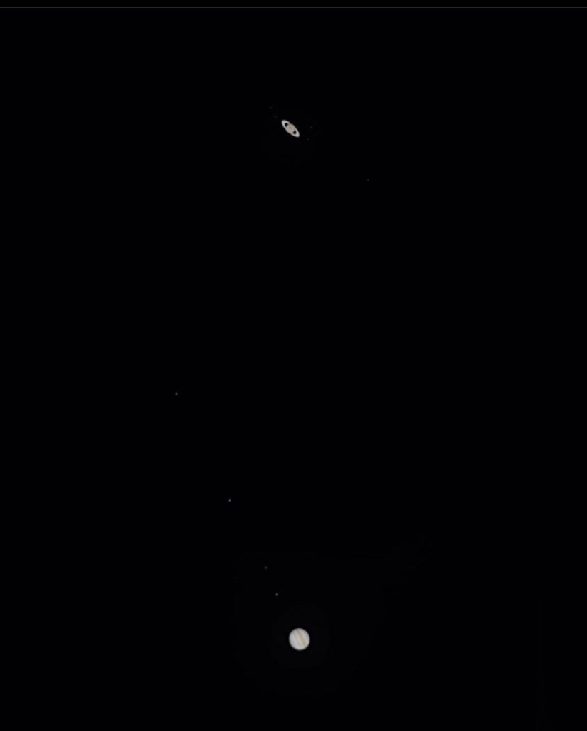 bicmuller's tweet photo. 21/12 - estrela de Belém 
Alinhamento de Saturno e Júpiter e não só isso, as 4 luas de Júpiter também estão alinhadas. Dia poderosíssimo energeticamente falando. Pensamentos elevados, rapaziada, pra não projetar negatividade potencializada neste dia https://t.co/kxrsIp3lcS