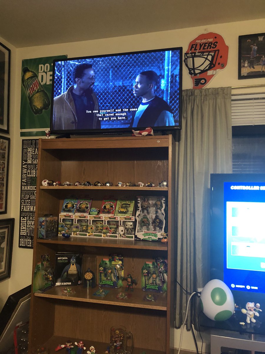 JWebbRadio's tweet image. “You don’t owe me nothing. You owe yourself and the ones who cared enough to get you here!” #LifeLessons You hear that Nutzo? #AboveTheRim #KyleWatson with the @Cuse_MBB hat even though he signs with @GeorgetownHoops 🤣🏀