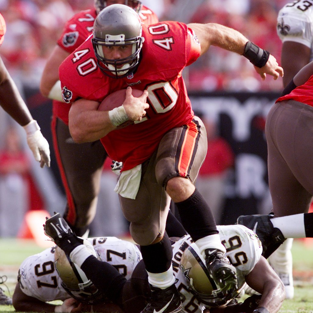 CBSSportsHQ's tweet photo. Happy 47th Birthday to Mike Alstott!

A-Train was one of the best FB to ever do it...

Super Bowl Champ
6× Pro Bowl 
4x All-Pro
Tampa Bay Buccaneers Ring of Honor

#GoBucs https://t.co/gVBlkWE4ms