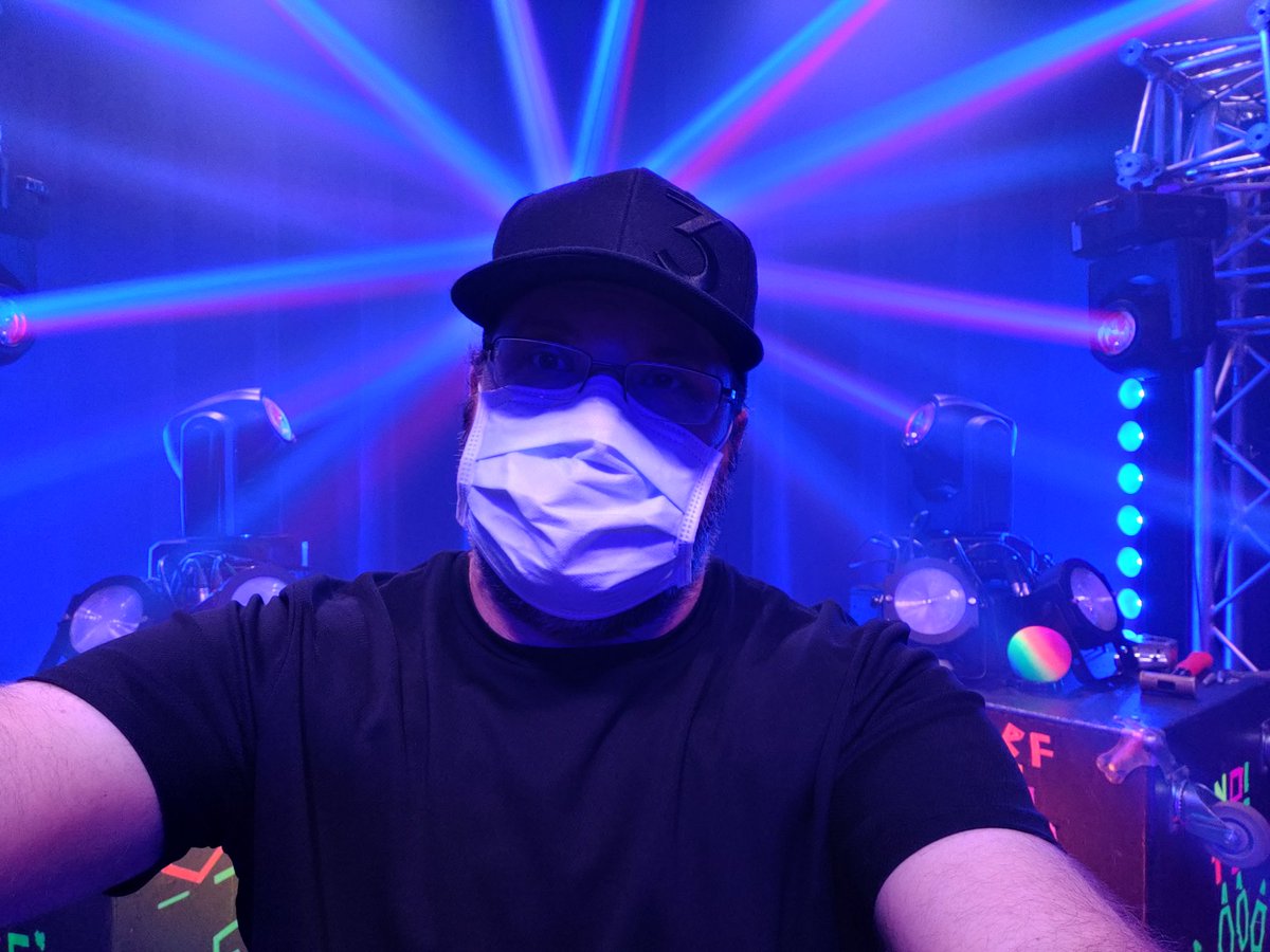 0ddj0b's tweet image. Thank you @FurFest! #MFF2020