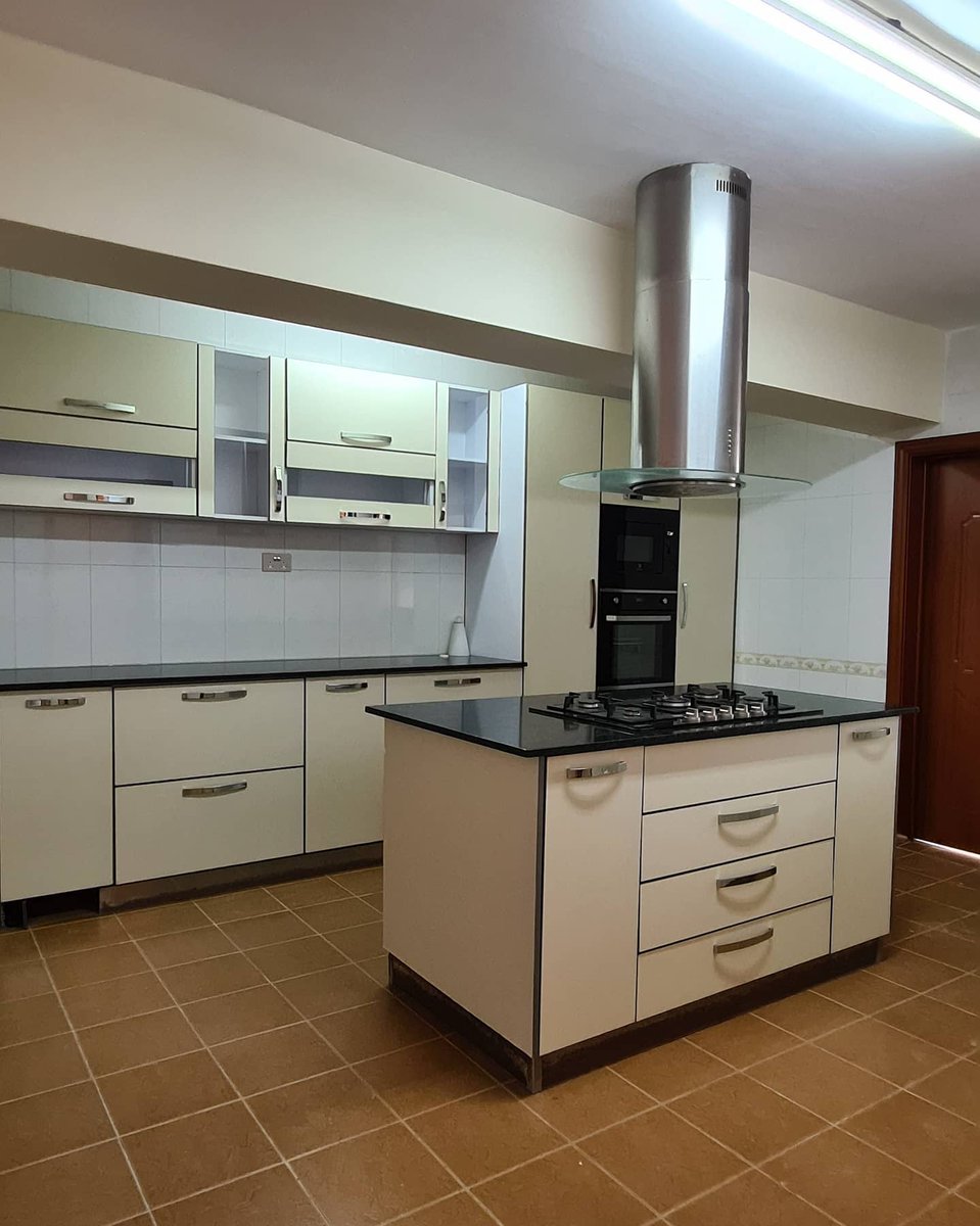 ArkbridgeP's tweet photo. Move into this Luxurious 4 Bedrooms + Sq. all en-suite apartment located along Riara Road.
Letting @ Ksh 115K per month 
📞 0733 888378 
📧 sales@arkbridgeproperties.co.ke
#stylish
#spacious
#apartments
#rentals 
#kilimani 
#lavington
#serene 
#neighbourhood
#MondayVibes https://t.co/vlFdqyG7hE